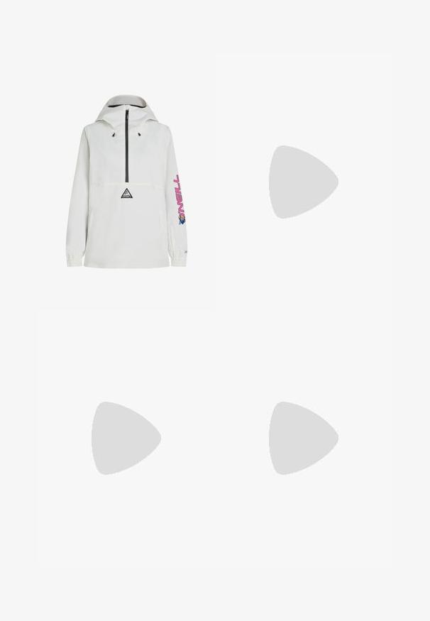 Casaco anorak branco com um fecho de correr preto, capuz ajustável, punhos elásticos e um design gráfico rosa na manga. Apresenta um logótipo à frente.; T-shirt de algodão preto com mangas curtas, decote arredondado, apresenta um logótipo branco da Adidas no peito. Design simples, ajuste descontraído.; Calças de fato largas, pretas, feitas de tecido macio, com uma cintura elástica e um pequeno logótipo do lado esquerdo.; Sapatilha de couro preto com riscas brancas, biqueira de borracha, atacadores pretos e sola na cor creme. Textura suave com acabamento brilhante.