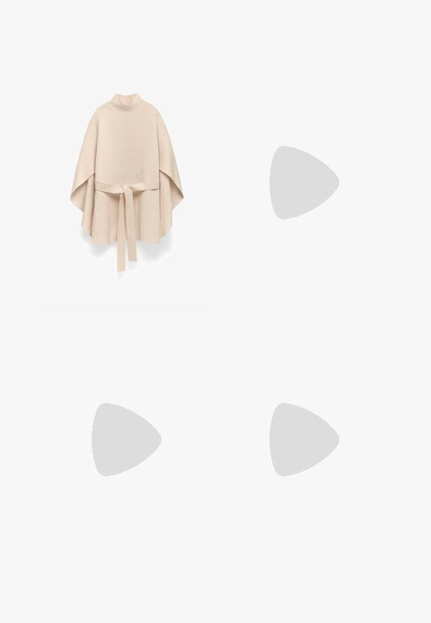Beige gebreide poncho met hoge hals en bijpassende riem om de taille, met brede, vloeiende mouwen en een gladde textuur.; Set van twee longsleeve tops in wit en zwart. Geribbelde textuur, ronde hals, aansluitend ontwerp met licht uitlopende mouwen.; Witte, relaxed-fit joggingbroek van zachte stof, met een elastische tailleband en een trekkoord, en een rechte pijp.; Witte platform sneakers van glad synthetisch materiaal, met een afgeronde neus, vetersluiting en een gestructureerde rubberen zool. Zwarte hielaccent.