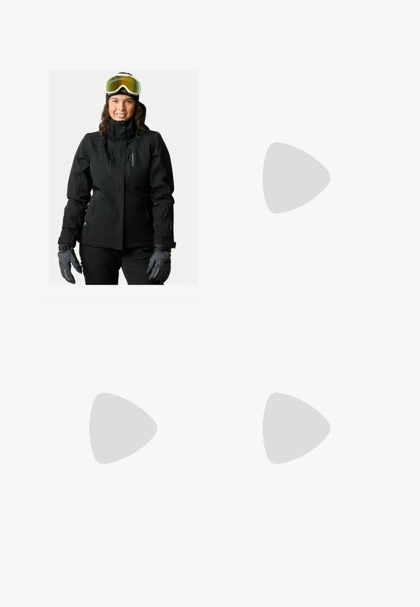 Schwarze Skijacke mit hohem Kragen, Frontreißverschluss, mehreren Reißverschlusstaschen und körpernaher Passform. Getragen mit grauen Handschuhen und Skibrille auf der Stirn.; Schwarzes Langarm-T-Shirt aus Baumwolle mit Rundhalsausschnitt. Verfügt über ein kleines weißes Logo auf der linken Brustseite. Einfaches Design und Passform.; Schwarze Nylon-Zip-Off-Cargohosen mit verstellbaren Bündchen, mehreren Taschen und einem Logo am rechten Bein. Glatte, leichte Textur.; Beige und cremefarbenen Sportschuh mit strukturiertem Mesh-Obermaterial, unterstützenden Überzügen und Gummisohle mit einem Profilmuster für Bodenhaftung.