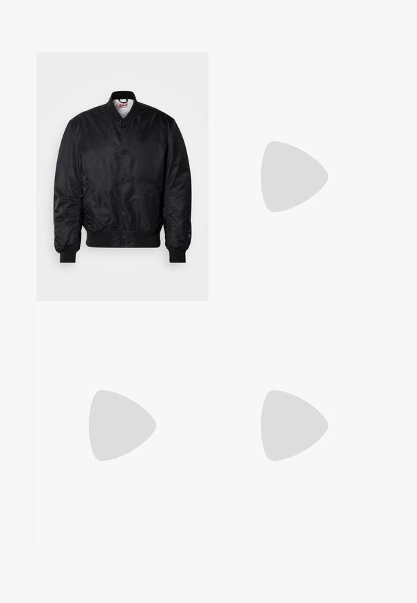 Must värvitud bomber-jakk satiinviimistlusega, ribitud krae, mansetid ja hem, mis on varustatud nööbist sulgemise ja külgtaskutega.; Musthave muströid ja pehmest materjalist must turtleneck, millel on pikad varrukad ja tihe istuvus. Ribaga ääris allservas ja vöökohal. Lihtne disain.; Heledad hallid püksid sileda tekstuuriga, lame esiots ja sirged sääred. Valmistatud hingavast kangast, millel on sisepocketid ja vöölõngad.; Must beemel levalis kingad ümarate varvastega, sileda pinnaga, minimaalsete õmblustega ja madala kummist kontsaga. Logo kontsa peal.
