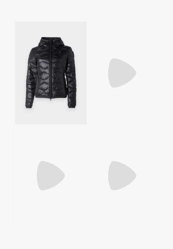 Blauer CAMELIA - Pūkinė striukė - nero; Balta trumpų rankovių marškinėliai su tamsiai mėlynomis horizontaliomis juostelėmis, su išsiuvinėtu "Tommy Hilfiger" logotipu ant krūtinės. Klasikinio apvalaus kaklo dizainas.; Pleated balta sijonas su juodu elastiniu juosmeniu, ant kurio yra "LACOSTE" logotipas. Vidutinio ilgio dizainas su švelnia tekstūra.; Baltos odinės sportbačiai su storu baltu padu, juodu nubuko kulno akcentu ir iškilmingu logotipu šone. Su raišteliais, turinčiais šešis akinius.