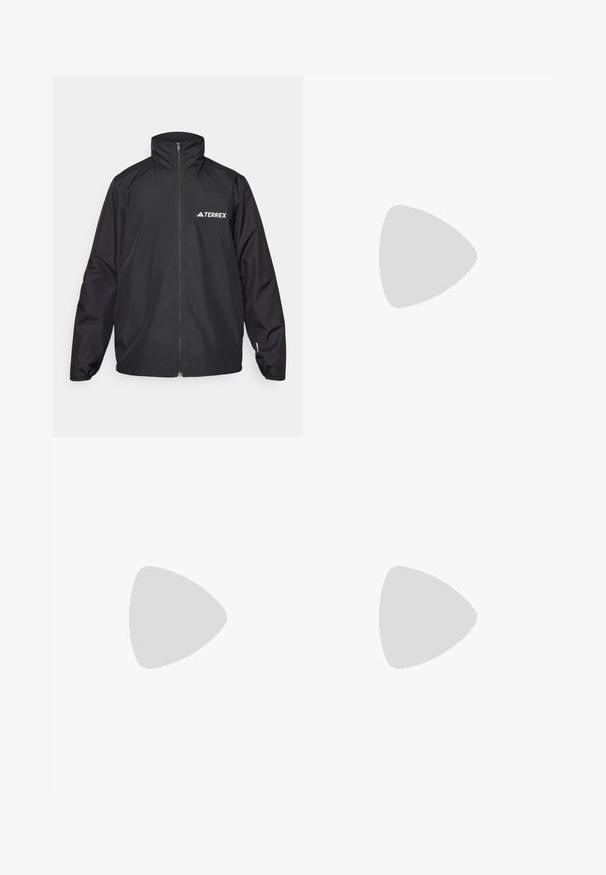 Veste imperméable noire avec un col haut et une fermeture éclair complète. Présente le logo "TERREX" en blanc sur la poitrine gauche, des poignets élastiques et une coupe ample.; T-shirt noir à manches courtes en tissu léger, arborant un logo « TERREX » gris clair sur la poitrine et un col rond.; Pantalons d'extérieur kaki avec une ceinture noire ajustable, des poches zippées, des poignets fuselés et des jambes inférieures détachables pour un style polyvalent.; Chaussures d'escalade grises avec un dessus texturé, un capuchon en caoutchouc noir pour les orteils, trois rayures foncées et une petite touche rouge sur la semelle.