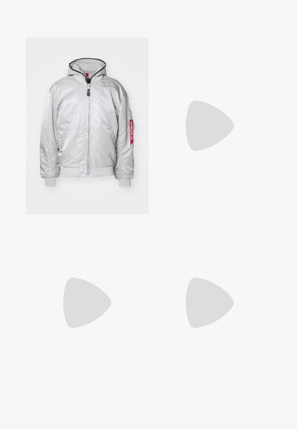 Harmaa pommikurkku takki, jossa on vetoketju edessä, ribbaatut hihansuut ja sivutaskut. Varusteena huppu ja kangastagi hihassa. Sileä pinta.; Valkoinen puuvillapaita lyhyillä hihoilla, pyöreällä kaula-aukkolla ja mustalla Nike-logolla vasemmassa rintakohdassa. Silkkinen pinta ja klassinen malli.; Harmaat vaaleat leveät housut, jotka on valmistettu puuvillasta. Varustettu etutaskuilla ja nappikiinnityksellä. Sujuva rakenne, jossa on hienovaraisia pystysuoria viivoja.; Valkoinen urheilujalkine, jossa on sileä päällinen, nauhakiinnitys, pehmustettu pohja ja näkyvä ilmayksikkö, jossa on punaisia yksityiskohtia brändissä.