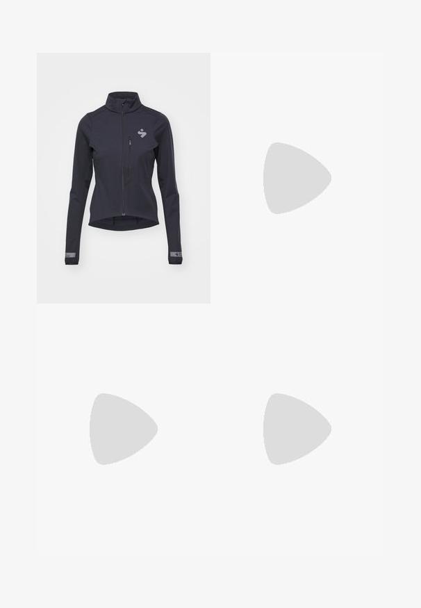 Sötét tengerészkék softshell dzseki, teljes cipzárral, magas gallérral, testhez simuló kialakítással és visszaverő logóval a mellkason és a mandzsettákon. Simaság és könnyű súly jellemzi.; Fekete, rövid ujjú sportpóló, kötött nyakú, sima anyaggal és fényvisszaverő kék logóval a bal mellen. Varrott részletek az varrások mentén.; Fekete leggings elasztikus anyagból, magas derékkal és fehér Nike logóval a bal combon. Simább textúra, testhez álló kialakítás.; Fekete Nike futócipő légáteresztő hálós felsőrésszel, fehér Swoosh logóval, textúrázott részletekkel és krém színű ZoomX középtalppal.