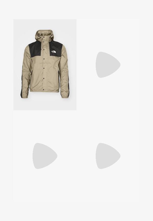 The North Face M SEASONAL MOUNTAIN JACKET - EU - Outdoorjakke - clay grey; Sort t-shirt med korte ærmer lavet af letvægtsstof. Har et lille hvidt logo på venstre bryst og diskrete skuldrelementer.; Sorte atletiske bukser lavet af letvægtsstof, med en snor i taljen, sidelommer og tapered manchetter ved anklerne.; The North Face ALTAMESA 300 - Løbesko trail - glacier gray/soapstone