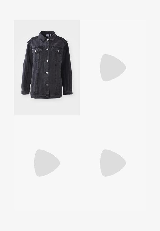 adidas Originals ADILENIUM SEASONAL 3 TWO-IN-ONE DENIM - Džinsinis švarkelis - black; Juodas medvilnės marškinėliai trumpomis rankovėmis, apvaliu iškirpimu, su baltu Adidas logo ant krūtinės. Paprastas dizainas, laisvas kirpimas.; Juoda plačių kojų sportinė kelnė, pagaminta iš minkštos medžiagos, su elastinga juosmens juosta ir mažu logotipu kairėje pusėje.; Juodi sportbačiai su elegantišku dizainu, turintys tris baltas juosteles, juodą liežuvėlį ir tekstūruotą rudą gumos padas. Auksinės rašybos akcentai.