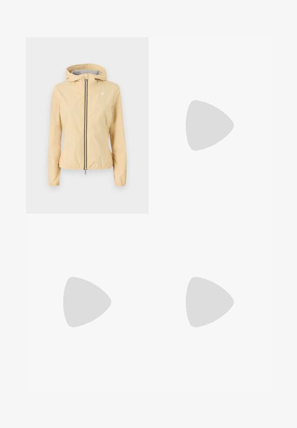 Giacca a vento gialla chiara con cappuccio, zip frontale, polsini elasticizzati e un logo sul petto. Tessuto morbido, design casual.; T-shirt bianco a maniche corte con righe orizzontali blu navy, con logo "Tommy Hilfiger" ricamato sul petto. Design classico con collo a giro.; Gonna bianca plissettata con elastico nero in vita che presenta il logo "LACOSTE". Design di lunghezza media con texture morbida.; Sneaker bianchi in pelle con suola spessa bianca, accento in suede nero sul tallone e logo impresso sul lato. Design con lacci e sei fori per i lacci.