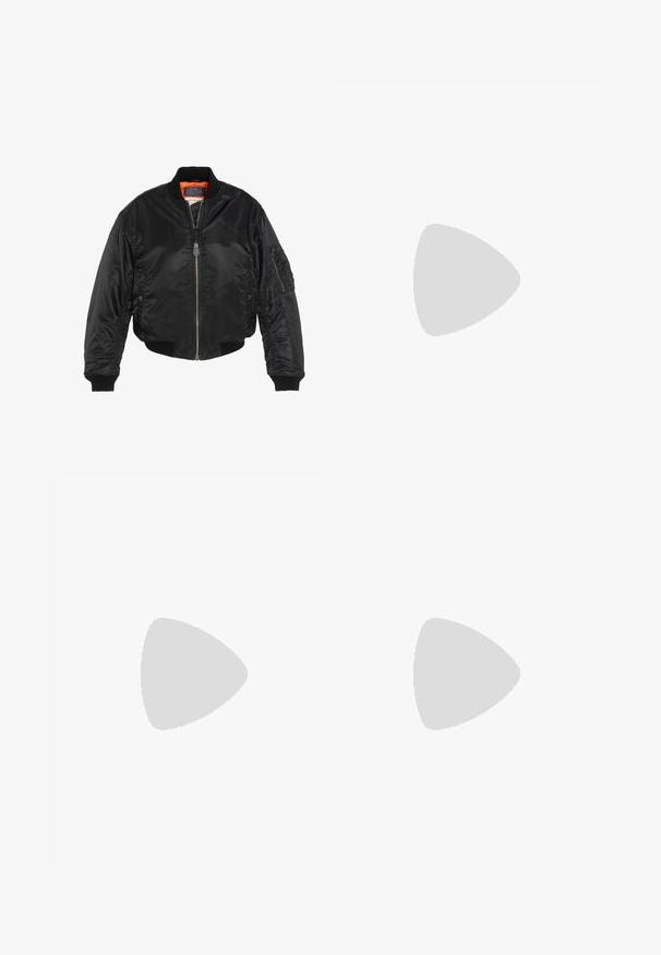 Schott COUPE 90'S EN RECYCLÉ - Bomberjacke - Noir; Grau, schulterfreies Langarmoberteil aus weichem Stoff; verfügt über dünne Träger und ein cropped Design mit glatter Oberfläche.; Hellblaue Jeansshorts mit hoher Taille, ausgefranstem Saum, Fünf-Taschen-Design und kontrastierender Naht. Zwei Knöpfe am vorderen Verschluss.; Denim-Cowboy-Stiefel, hellblau, spitz zulaufende Zehenpartie, Ausschnittdetails mit dreieckigen Formen, niedriger, gestapelter Absatz, strukturierte Oberfläche.; Schwarze Sonnenbrille mit einem eleganten, rundum gehenden Design, dunkeltönenden Gläsern und glänzenden Kunststoffrahmen. Mit Markenname am Bügel.; Schwarze Lackleder-Handtasche mit geschwungenem Design, einem Schulterriemen, Vordertaschen und silberfarbenen Hardware-Akzenten.