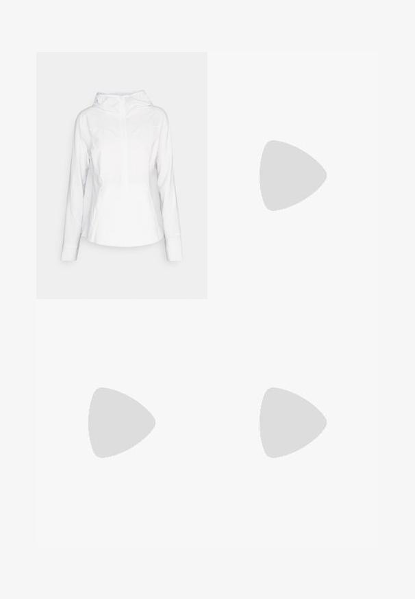 lululemon MIST OVER WINDBREAKER - Széldzseki - white; Fehér, rövid ujjú póló sima anyagból, kerek nyakkivágással és egy kis szürke Nike logóval a mellkason.; Fehér sportnadrág texturált derékpánttal, ráncolt oldali részletekkel és lapos húzózsinórral. Puha anyag sima felülettel.; Fehér sportcipő lélegző hálós felsőrésszel és kék kiegészítőkkel. Párnázott talppal és lapos fűzőkkel rendelkezik. A középtalpán az "Air Zoom" márkajelzés látható.