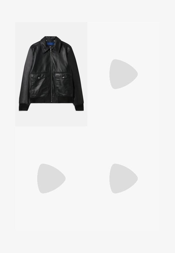 Melnas ādas jakas ar apkakles apkakli, divām priekšējām kabatām ar atloku, ar rāvējslēdzēju un ribotiem piedurknēm. Gluda tekstūra ar minimālu rotājumu.; Melna kokvilnas t-krekls ar īsām piedurknēm, apaļa kakla izgriezums un smalks zirga logo izšūts pelēkā krāsā kreisajā krūtīs.; Melnas pieguļoša stila bikses ar taisnu kāju dizainu, divām priekšējām kabatām un dubultu pogu aizdari jostasvietā. Gluda auduma tekstūra.; Baltas ādas sporta apavu pāris ar teksturētu virsmu, apaļu purngalu, bēša gumijas zoli un sešām pelēkām šņorēšanas acīm, ar diskrētām zīmola atzīmēm sānos.