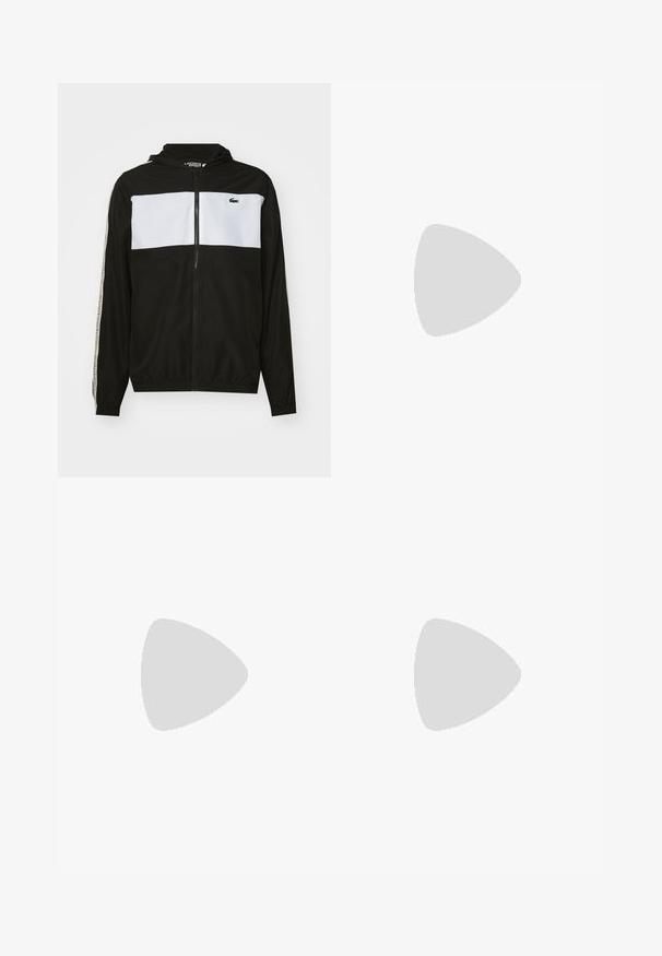 Melnā un baltā krāsā zip-up džemperis ar kapuci, ar horizontālu baltu paneli, elastīgām piedurknēm un Lacoste logotipu kreisajā krūtī.; Kādam un jūras zila Lacoste t-kreklu ar apļveida kakla izgriezumu, īsām piedurknēm un horizontālu krāsu bloku. Iezīmēts ar zaļu krokodila logo.; Krēma krāsas sporta bikses ar elastīgu jostu, sašaurinātiem diegiem un mazu tumši zaļu logotipu kreisajā pusē. Gluda, viegla auduma.; Balti sporta apavi ar sieta materiāla augšpusi, melniem akcentiem, teksturētu zoli un izteiktu logo sānos, attēloti pret sporta laukuma fonu.