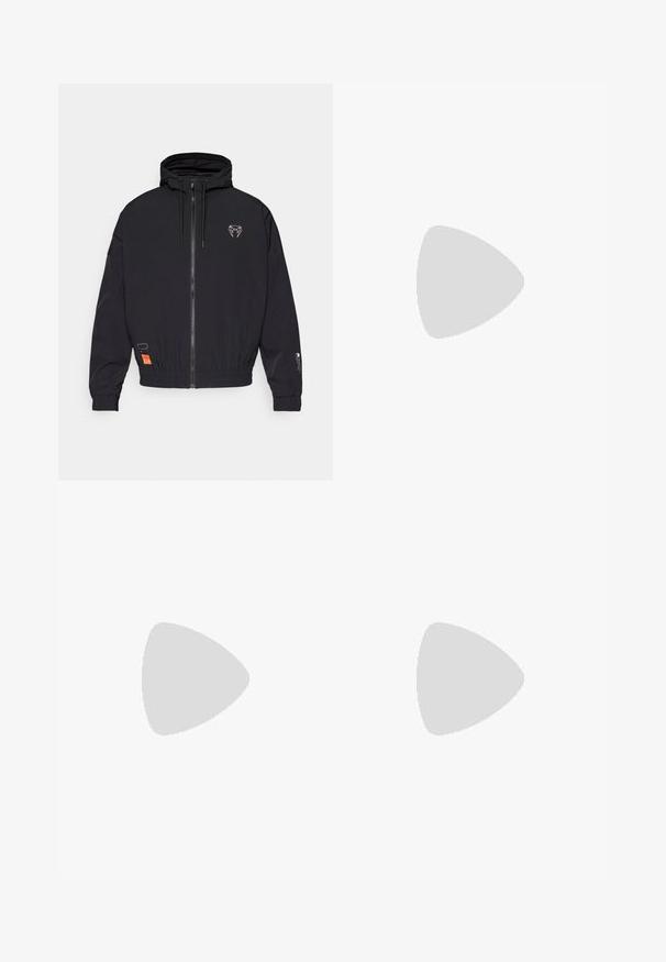 Sort zip-jakke med hætte, elastiske manchetter og snoretræk. Har et logo på brystet og et orange mærke på siden.; Sort bomulds t-shirt med et stort hvidt revnet grafisk print på forsiden, Venum-logo på skuldrene og et lille logo ved kanten.; Gyldne satin bokse-shorts med sort "VENUM" logo på taljehøjden og siden, med en glat tekstur og elastisk talje for komfort.; Høj-top atletisk sko med en sort mesh-yderside og beige accenter. Tekstureret gummisål og detaljeret logo på siden.