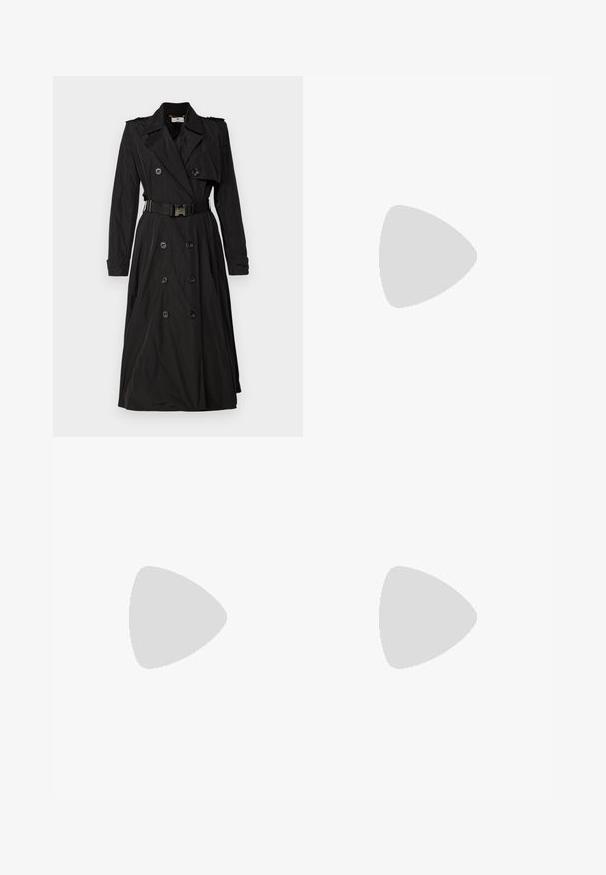 Elisabetta Franchi WOMENS DUST COAT - Klasický kabát - nero; Biela krátka košeľa s krátkym rukávom a výstrihom do špica, s oblým lemom. Vyrobená z bavlny s hladkou textúrou a bez viditeľných vzorov.; Čierna sukňa až po zem s hladkou textúrou, širokým pásom a plisovaným dizajnom, bez viditeľných vzorov alebo ozdôb.; Čierne kožené slingback opätky s špicatou špičkou, s úzkym opätkom a zlatým detailom na nastaviteľnom remienku. Hladká textúra.