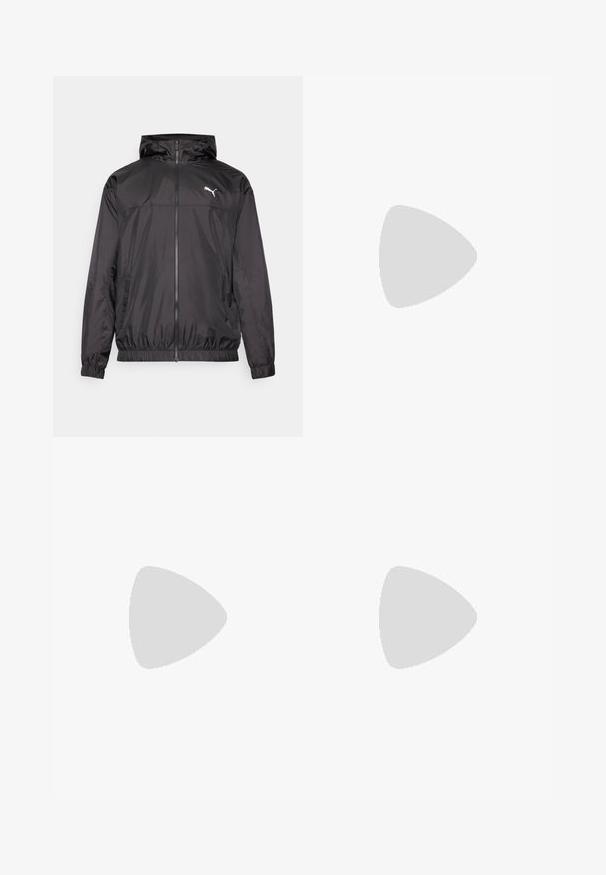 Zwarte windbreakerjack gemaakt van lichtgewicht materiaal. Voorzien van een rits aan de voorkant, capuchon, elastische manchetten en zijzakken. Puma-logo op de borst.; Lichtblauw voetbalshirt met korte mouwen en donkerblauwe accenten, met een gestructureerd patroon, ronde halslijn en logo's op de borst en mouwen.; Zwarte sportbroek van lichtgewicht stof. Voorzien van een elastische tailleband, zijzakken en grijze logo's aan elke zijde.; Zwarte voetbalschoenen met een gestructureerde synthetische bovenkant, zilveren accenten en een vetersluiting. Beschikt over een gemodelleerde zool met zichtbare noppen voor grip.