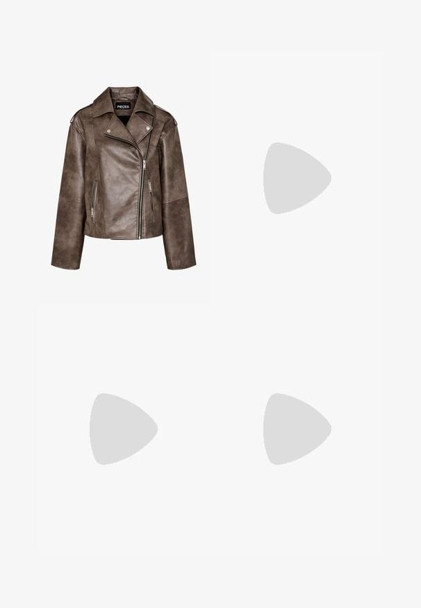 Veste de moto en simili cuir marron avec une fermeture éclair asymétrique, deux poches latérales, un large col et des épaulettes.; Haut long à manches ribbed bourgogne avec un col en scoop et trois boutons au niveau de la poitrine. Fabriqué en tissu tricoté texturé.; Jeans noirs à jambe large en denim, avec une taille haute, des poches avant et des coutures ton sur ton le long des coutures.; Bottes noires en cuir hautes jusqu'au genou avec un bout carré, un talon effilé et un détail de couture verticale le long de l'arrière de la tige. Texture lisse.; Lunettes de soleil noires avec des montures rectangulaires, verres teintés gris, fabriquées en plastique mat, présentant des branches courbées et un logo de marque subtil.; Sac bandoulière en cuir noir avec un rabat, deux boucles en argent, des coutures jaunes et une sangle réglable. Présente une texture lisse et un design compact.