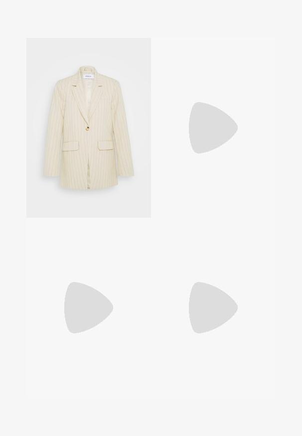 Blazer crem cu dungi subțiri, cu un singur nasture aurit, rever clasic și două buzunare frontale; fabricat dintr-un material texturat, cu o croială ajustată.; Top alb fără mâneci, cu decolteu pătrat, textură netedă și design ajustat. Fabricat dintr-un material ușor.; Pantaloni gri, ajustați, cu picior wide, față plată și textură subtilă. Au închidere cu un singur buton și linii clare.; Mocasini din piele maro cu o textură netedă, având o curea decorativă și o cataramă, toc mic negru și un design cu vârful rotund.; Ochelari de vedere dreptunghiulari, maro, cu lentile transparente și nuanțe de violet. Cadru din plastic neted cu brațe drepte și accente subtile.; Geantă de umăr din piele ecologică maro, cu o formă curbată, cusături minime și un accent din metal auriu. Are un închidere cu fermoar în partea de sus și o curea ajustabilă.