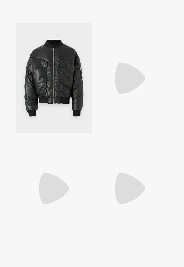 Casaco bomber acolchoado preto com colarinho alto, fecho de correr, punhos canelados e bolso lateral, apresentando uma textura de pele suave e detalhamento de costura curva.; T-shirt preta de algodão com mangas curtas, gola redonda e detalhe branco de três riscas nos ombros. Apresenta um pequeno logotipo branco no peito.; Calças atléticas pretas com um cós elástico, apresentando riscas brancas laterais e um pequeno logótipo. O material parece macio e leve.; Ténis em preto e branco com upper em camurça e couro, apresentando três riscas brancas, um toe perfurado e uma sola em borracha de goma.