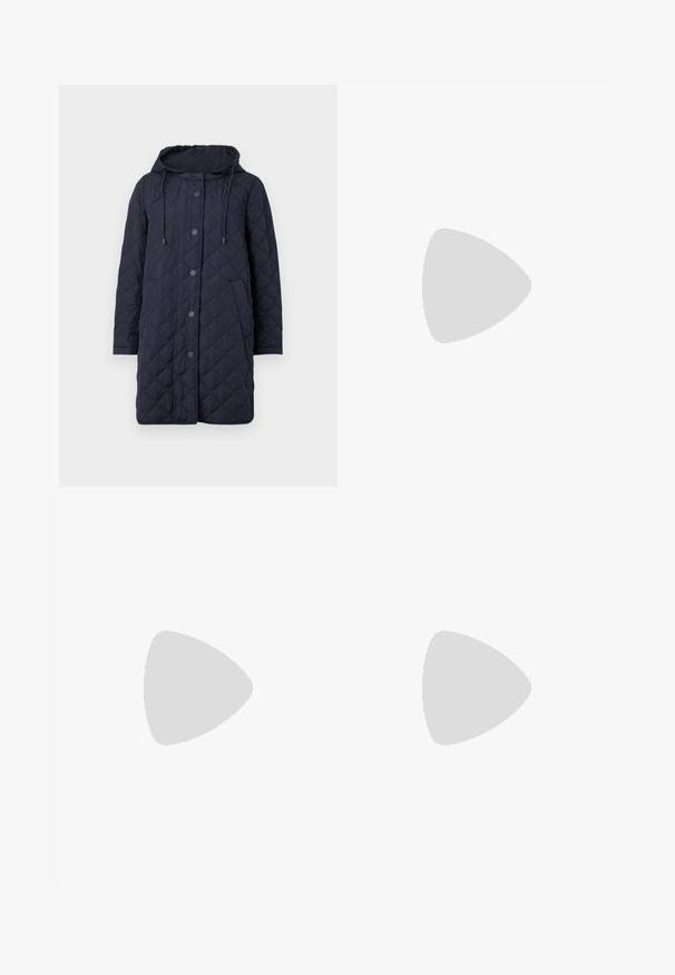 WEEKEND MaxMara ERIO - Viegla jaka - navy; Balta īsām piedurknēm T-krekls, izgatavots no ribota auduma. Apaļš izgriezums, regulāra piegriezuma un diskrēti šuvumu detaļas. Bez printiem vai grafikām.; Adīts balts midi svārki ar teksturētu rakstu, kas ietver vertikālas līnijas un izgriezumus pie apakšmalas. Elastīgs vidukļa jostasvads. Mīksts materiāls.; Melna ādas baleta kurpe ar noapaļotu purngalu, gludu tekstūru, minimālu šuvju detalizāciju un elastīgu zoles dizainu.; Bordo ādas rokas soma ar atloku, zeltītām detaļām, plecu siksnu un gludu virsmu. Kompakta, taisnstūrveida forma.
