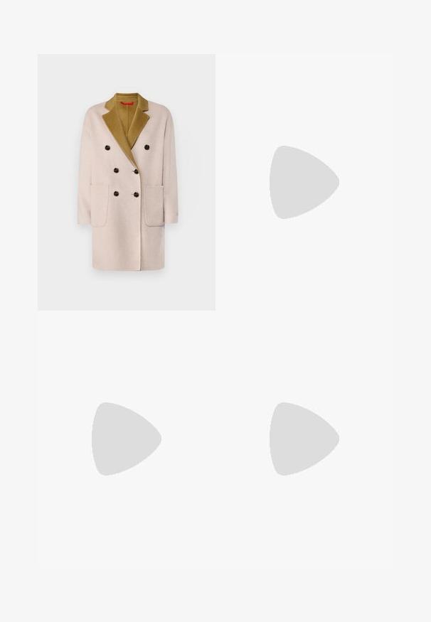 MAX&Co. RICCARDO - Palton clasic - beige/brown; Tricou scurt din bumbac negru, cu guler rotund și mâneci scurte. Prezintă o croială lejeră și un design simplu, fără ornamente.; Pantaloni negri cu talie înaltă, cu picioare largi, având pliseuri frontale, o textură netedă și un finisaj croit. Concepuți pentru o croială relaxată.; Pantofii cu toc înalt din piele neagră, cu vârf ascuțit și toc rotund, mimos. Textură netedă, cu un design elegant și minimalist.