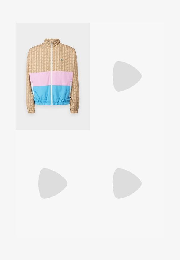 Lahka zip-up jakna z vzorčastim bež zgornjim delom, roza in modrim barvnim blokom na dnu ter elastičnimi manšetami. Lacoste logo na prsih.; Bela bombažna majica s krožnim ovratnikom, kratkimi rokavi in majhnim izvezenim logotipom, ki vsebuje gore in besedilo na levi prsni strani.; Svetlo bež trenirke iz bombaža, z elastičnim pasom, rebrastimi zaključki in zelenim logotipom z motivom lista na levi nogi.; Bela usnjena tenisa s okroglo sapo, vezavi na sprednji strani in črnim poudarkom na peti. Ima majhen izšit kroko logo na strani.
