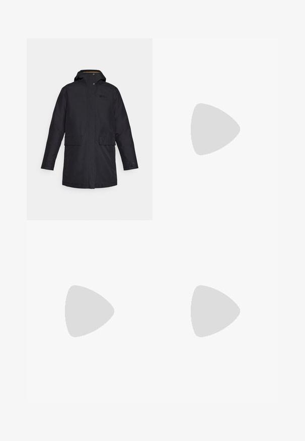 Veste noire imperméable avec capuche, boutons-pression, deux poches avant et un design minimaliste. Présente un petit logo sur la poitrine.; T-shirt noir à manches longues en coton avec un col rond. Présente un petit logo blanc sur la partie gauche de la poitrine. Design et coupe simples.; Pantalons noirs ajustés en matériau flexible. Les caractéristiques comprennent une poche latérale zippée, des genoux articulés et une texture lisse.; Botte de randonnée noire au design mi-haut, avec un dessus texturé, des accents gris et une semelle en caoutchouc durable avec des crampons de traction.