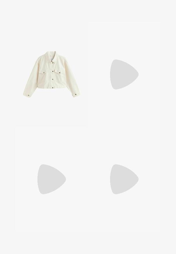 Veste en denim blanc courte avec un col pointu, deux poches poitrine et des fermetures à boutons avec des accents métalliques.; Deux hauts sans manches en maille côtelée, en noir et blanc, dotés d'un design ajusté et d'une texture lisse, avec une longueur courte.; Pantalons larges noirs en tissu léger, avec une fermeture à bouton à l'avant et un devant plat, dotés d'ourlets soigneusement cousus.; Baskets avec une tige en cuir blanc, un bout en daim gris et trois bandes noires. Présente un logo bleu sur la languette et une semelle en caoutchouc texturée.