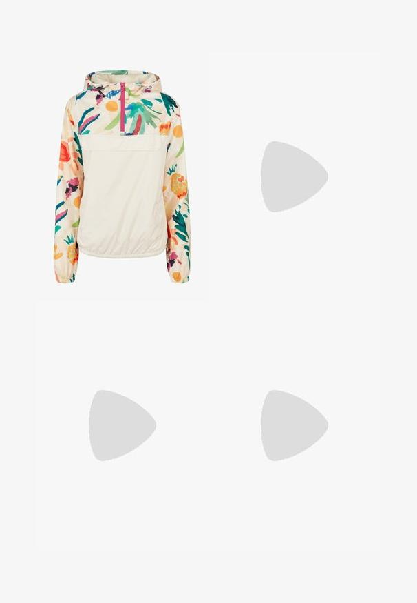 Lätt, krämfärgad pullover-jacka med blommönster i livliga färger. Har en framzip, huva och elastiska ärmslut för en säker passform.; adidas Originals TAPE WAISTBAND - T-shirt - bas - black; Krämfärgade träningsbyxor med svart tredubbel rand längs sidorna, med en liten logotyp och ett elastiskt midjeband.; Svarta sneakers i mocka med vita ränder och detaljer, rundad tå, yttersula i gummiblandning, kombinerade med vita ribbade crew-strumpor.