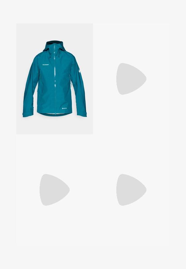 Tealfärgad Gore-Tex-jacka med dragkedja fram, justerbar huva och sidofickor. Har en logotyp på bröstet och ärmen. Slät textur.; Ärmlös svart topp med texturerat material, med en vit "Mammut"-logotyp och en liten röd accenttag på sidan, rundad halsringning.; Apelsin- och blå vattentäta byxor med svarta justerbara hängslen, framfickor med dragkedja och förstärkta knän för utomhusaktiviteter.; Svart och orange vandringskänga med nät- och gummimaterial. Har blå accenter, texturerade mönster och en hög ankeldesign för stöd.