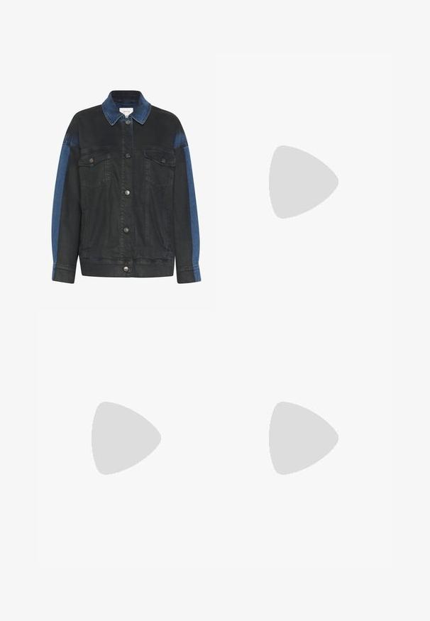 Tumša džinsa jaka ar gaiši zilu akcentu uz rokām, ar pogu aizdari priekšā, divām krūšu kabatām un klasisku apkakles dizainu.; Balts īsais T-krekls, plašas īsas piedurknes, mīksts kokvilnas materiāls, apaļa kakla izgriezums ar delikātu oranžu apdari, minimāls dizains, bez rakstiem vai grafikām.; Melnas platas kājas bikses, izgatavotas no caurspīdīga auduma, ar elastīgu jostasvietu un auklu regulēšanai, piedāvājot gludu tekstūru.; Melnas ādas smailes čības ar zemu stiletto papēdi. Gluda tekstūra, minimālistisks dizains un atvērta aizmugure vieglai uzvilkšanai.