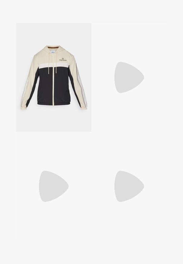 Beige, hvid og sort zip-up hættetrøje med elastiske manchetter og "Sergio Tacchini" logo på den øverste venstre bryst.; Sort bomulds T-shirt med rund halsudskæring, korte ærmer og et lille grønt krokodille-logo på venstre bryst. Glat tekstur, afslappet design.; Hvide sweatsbukser med elastisk talje, udstyret med sorte sidestriber og manchetter. Lavet af blødt stof med en glat tekstur.; Sort atletisk sko med en struktureret overdel, tre vandrette striber og en hvid sål med et mønstret slidbane. Letvægts- og strømlinet design.