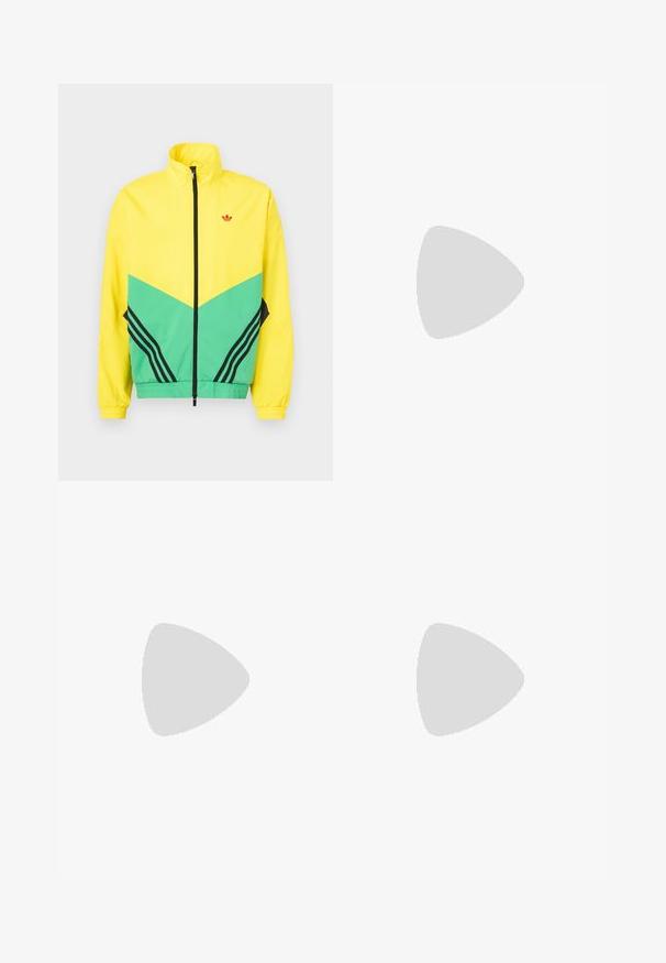 adidas Originals WARM UP - Training jacket - energy green; Black short-sleeve T-shirt in a loose fit, made of smooth cotton, featuring a round neckline and minimalistic design.; adidas Originals TRACK PANT UNISEX - Tracksuit bottoms - rust red; adidas Originals SAMBA OG UNISEX - Trainers - footwear white