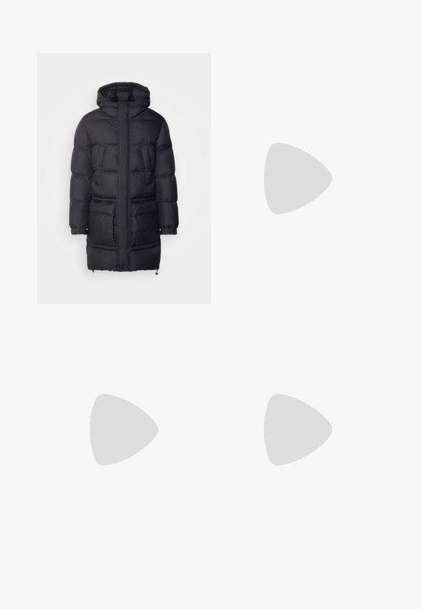 Colmar Originals MENS - Dūnu mētelis - black; Tumši jūraspina džemperis, izgatavots no smalkas adītas auduma, ar garām piedurknēm un pieguļošu, augstu apkakli. Nav redzamu rakstu vai akcentu.; Melni džinsi ar taisnu griezumu, ar pogu un rāvējslēdzēju, piecām kabatām un smalkiem dūrieniem.; Melna āda sašūta kurpe ar noapaļotu purngalu, gludu tekstūru, minimālu šuvju skaitu un zemu gumijas papēdi. Logo uz papēža.