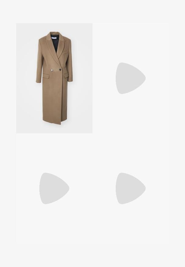 Iro CELESTA - Cappotto classico - khaki; Felpa nera con maniche lunghe, colletto a giro e polsini a coste. Presenta una texture liscia e un discreto dettaglio del logo sul davanti.; Pantaloni neri a gamba larga realizzati in un tessuto morbido, con vita alta, pieghe e un design sartoriale. Finiture semplici in nero in vita.; Stivale alla caviglia nero realizzato in tessuto liscio, con punta appuntita e tacco a stiletto sottile, dal design senza soluzione di continuità e senza hardware visibile.