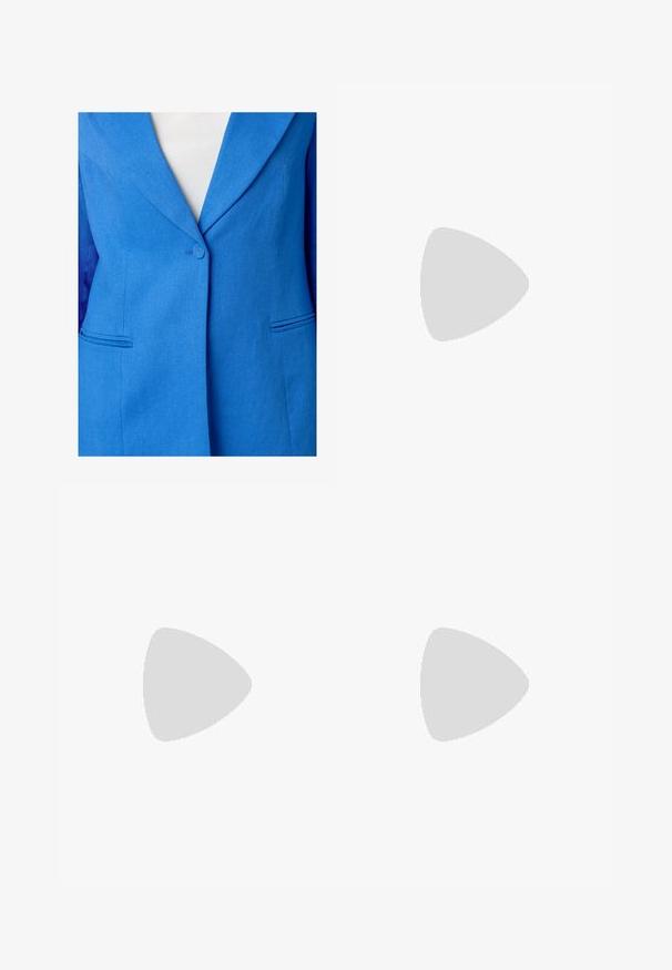 Blue herringbone blazer featuring a single button closure, notch lapel, and two front pockets. Smooth texture with tailored fit.; White short-sleeve T-shirt made of soft cotton. Features a round neckline and relaxed fit. Clean design with no visible patterns or accents.; Stradivarius WIDE-LEG SMART WITH BUTTONS  - Trousers - blue; Navy blue wedge sandal with crossed straps, a textured natural fiber platform, and a gold metallic accent on the base.
