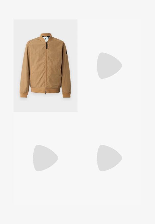 Bomber en marron clair avec col montant, poignets côtelés, deux poches latérales et un patch logo noir sur la manche gauche. Fermeture éclair.; T-shirt en coton blanc avec un col rond et des manches courtes, orné d'un logo doré EA7 Emporio Armani imprimé sur le devant.; Shorts de sport noirs en tissu doux, avec une taille élastique et un petit logo jaune EA7 sur le bas de la jambe gauche.; Baskets en cuir blanc avec une finition lisse, bout arrondi, lacets plats et semelle texturée. Présente un logo discret sur le talon.