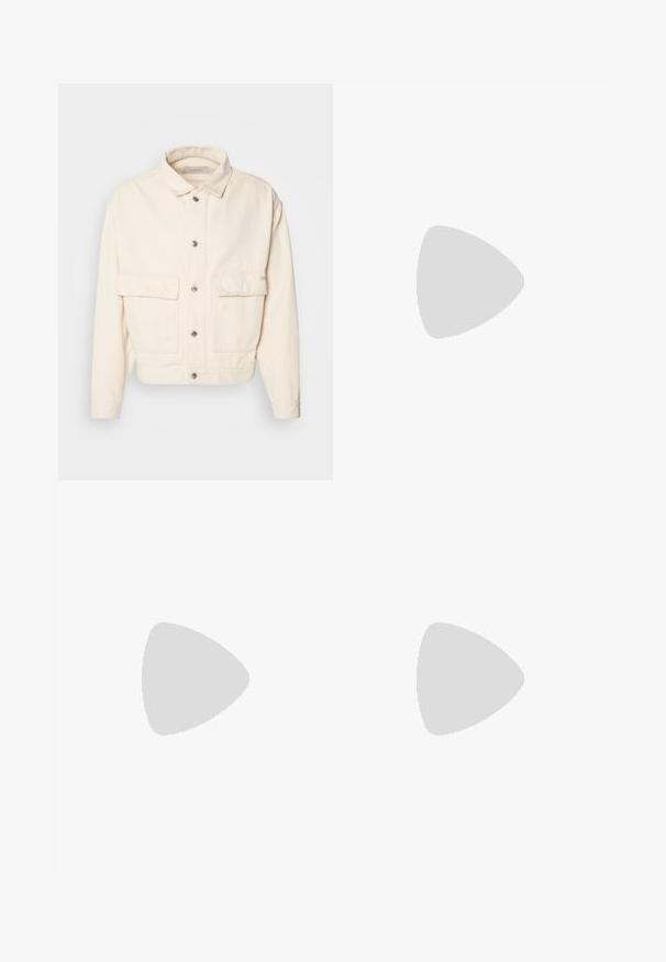 Calvin Klein Jeans MINIMAL TRUCKER - Teksajakk - denim light; Calvin Klein Lihtne T-särk - tofu; Calvin Klein Jeans STANDARD STRAIGHT - Sirgete säärtega teksad - denim light; Calvin Klein Jeans RETRO RUNNER ICONIC - Tossud - bright white/creamy white/lead