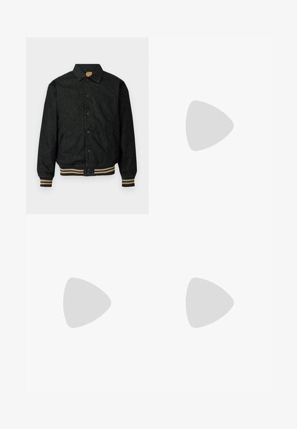 Svart denimjakke med knappestolpe foran, ribbede ermer og elastisk midje. Har krage og sidelommer.; Marineblå bomull t-skjorte med korte ermer. Har en liten, oransje brodert logo på brystet. Klassisk rund hals-designer.; Lyseblå stripete bukser laget av bomull. Rett ben-design, med knappelukking foran og sidelommer. Myk tekstur.; Retro-inspirert sneaker med hvit, tan semsket skinn, svarte detaljer, hvite snørebånd og "Jack & Jones EST. 1990" logo på siden.