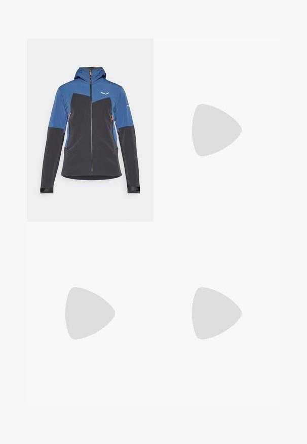 Salewa SELLA JACKET - Veste softshell - dark denim; T-shirt noir à manches courtes en tissu léger, arborant un logo « TERREX » gris clair sur la poitrine et un col rond.; Pantalons de sport noirs en tissu léger, avec une taille élastique, des poches latérales, des jambes fuselées et un détail de logo.; Chaussure de sport noire avec une tige en maille texturée, un renfort à l'orteil, des accents gris, un système de laçage et une semelle en caoutchouc durable.