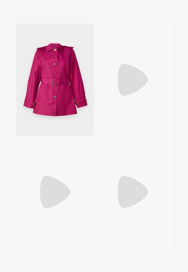 Lauren Ralph Lauren LINED - Trenčkot - fuchsia berry; Čierne dlhé šaty s dlhými rukávmi a uzlovým detailom v oblasti pása, so zaobleným výstrihom a dvoma vreckami, vyrobené z hladkej, elastickej tkaniny.; Biele kožené tenisky s nízkym strihom, s hladkou textúrou, okrúlym špičkou, šnurovaním vpredu a malým vyšitým logom na boku.; Čierna kožená polmesiacová taška so zlatými kovovými doplnkami, s uzatváraním na zips. Nosená cez telo na šedom svetri.