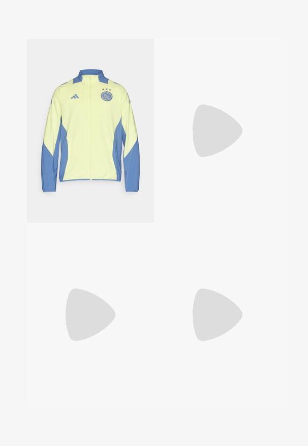 adidas Performance AJAX AMSTERDAM PRESENTATION JACKET - Træningsjakke - pulse yellow; Hvid kortærmet t-shirt lavet af letvægtsstof med rund hals og et mørkegrå logo på brystet. Glat tekstur, afslappet pasform.; Hvide sportsbukser lavet af glat stof, med elastisk talje og tætsiddende manchetter, og med et sort logo på baglommen.; Hvid løbesko med sorte striber, neon grønne detaljer og en rød hæl. Har et let design og en struktureret sål for bedre greb.