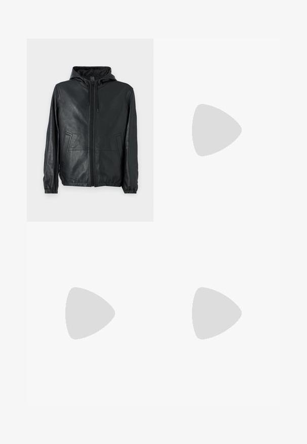 COACH REVERSIBLE TRAINER - Nahkjakk - black/charcoal; Valge puuvillane T-särk, millel on vasakul rinnal mitmevärviline graafiline logo, ümar kaelus ja lühikesed varrukad.; Mustad püksid siledast kangast, sirge lõikega, kahe esipocketiga ja ühe nööbiga vöökoha kinnitamiseks.; Mustad musta nahast madal sneaker mustade nööpidega ja kreemivalge tallaga, nähtud külgprofiilis valge tausta ees.