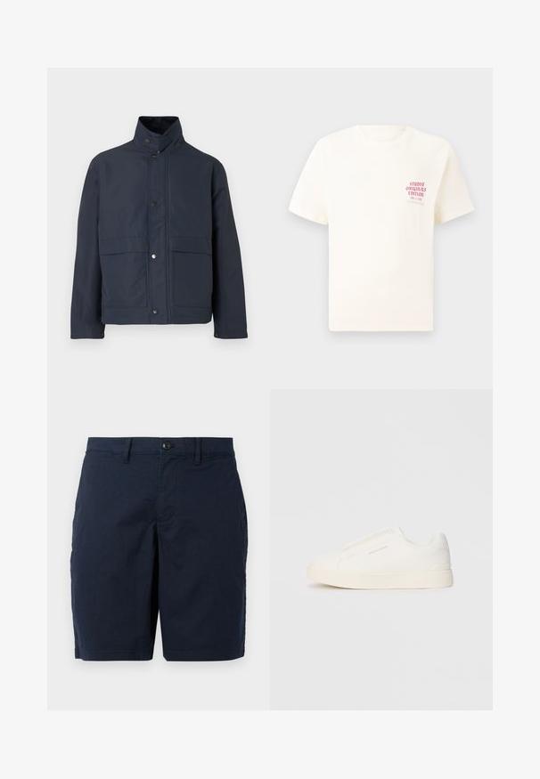 Námornícky modrá nepremokavá bunda s vysokým golierom, cvokovými gombíkmi a dvoma prednými vreckami. Vyrobená z odolného materiálu s hladkou textúrou.; Biele tričko s krátkym rukávom s červeným textom "Studio Originals Edition" na ľavej hrudi, zobrazené na neutrálnom šedom pozadí.; Námořnické modré šortky vyrobené z lehké tkaniny. Mají zapínání na knoflík, plochý přední díl a dvě boční kapsy. Klasický, rovný střih.; Biele slip-on tenisky s textúrovaným povrchom, hrubou podrážkou a minimalistickým dizajnom. Obsahuje logo značky na boku.