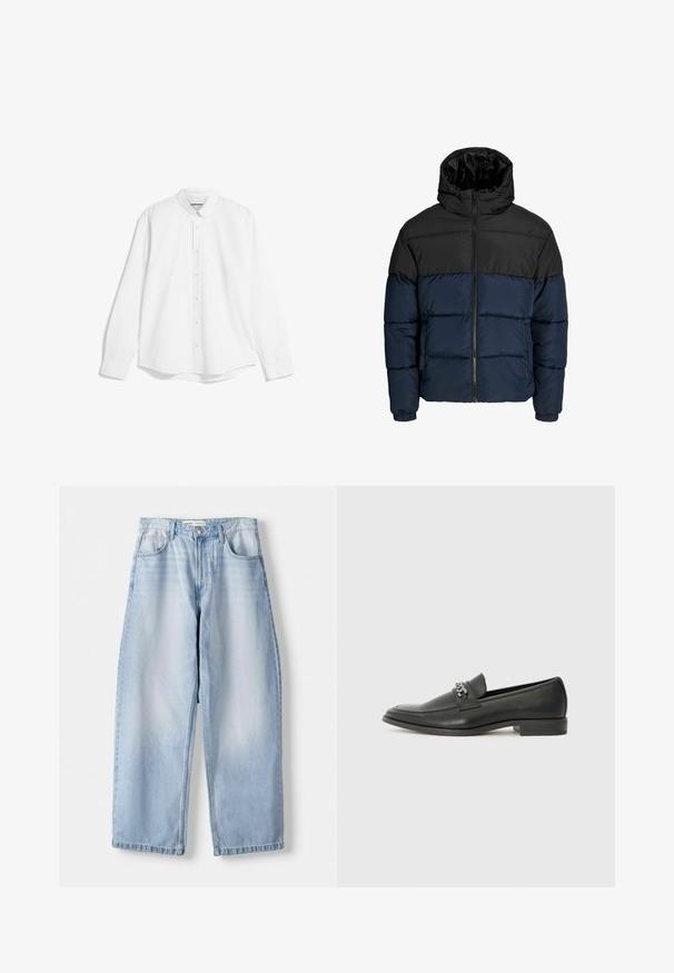 Donsjack met een zwart bovenstuk en een marineblauw onderstuk. Bevat een ritssluiting, capuchon en elastische manchetten. Soepele, gewatteerde textuur.; Witte langekmouwen knoopshirt met een klassieke kraag en zichtbaar zachte, gestructureerde stof. Heeft een rechte zoom en knoopmanchetten.; Lichtblauwe denim wijdvallende jeans met een middelhoge taille, vijf zakken, en subtiele vervaging; afgewerkt met een rechte zoom en riemlussen.; Zwarte leren instapper met een gladde afwerking, voorzien van een gestikt ontwerp en een decoratieve metalen kettingaccent over de wreef. Platte hak.