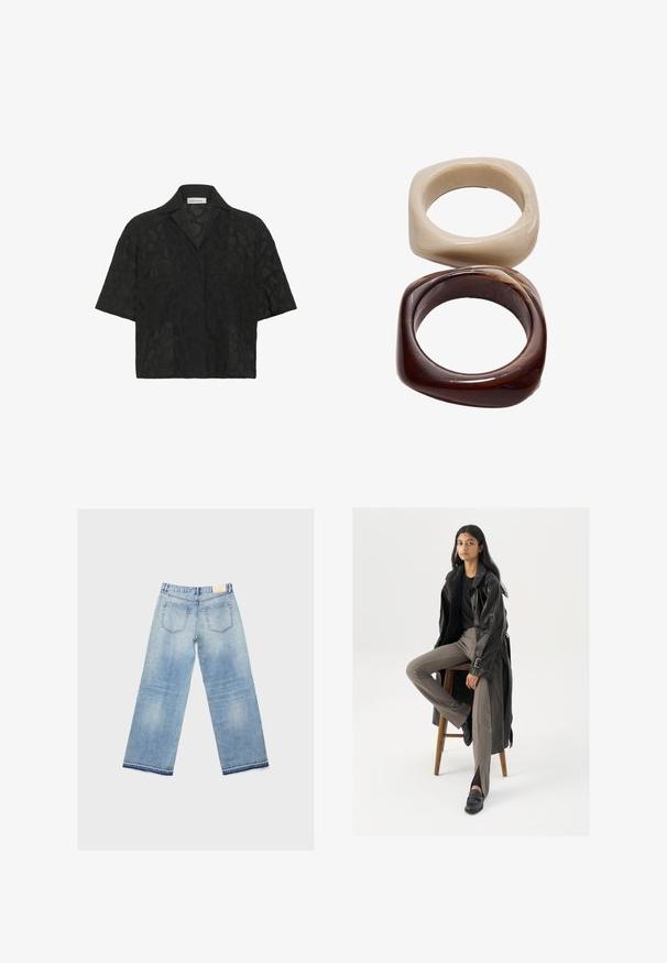 Beige Trenchcoat aus Baumwollmischung mit doppelter Knopfleiste, breiten Revers, tailliertem Gürtel und zwei seitlichen Taschen.; Schwarzes kurzärmliges Hemd mit einem strukturierten geometrischen Spitzenmuster, einem eingeschnittenen Kragen und einer lockeren Passform, die die Atmungsaktivität verbessert.; Weißes T-Shirt mit kurzen Ärmeln aus Baumwolle; hat eine lockere Passform, einen runden Halsausschnitt und keine sichtbaren Muster oder Akzente.; Hellblaue weite Jeans mit einem verblassten Design, ausgestattet mit zwei Gesäßtaschen und einem gesteppten Saum. Hergestellt aus Denim-Material.; Schwarzer Leder-Trenchcoat mit Knöpfen und Gürtel-Detail, kombiniert mit hellbraunen, taillierten Hosen und schwarzen Slippern, sitzt auf einem Holzschemel.; Stradivarius SET - Armband - dark brown