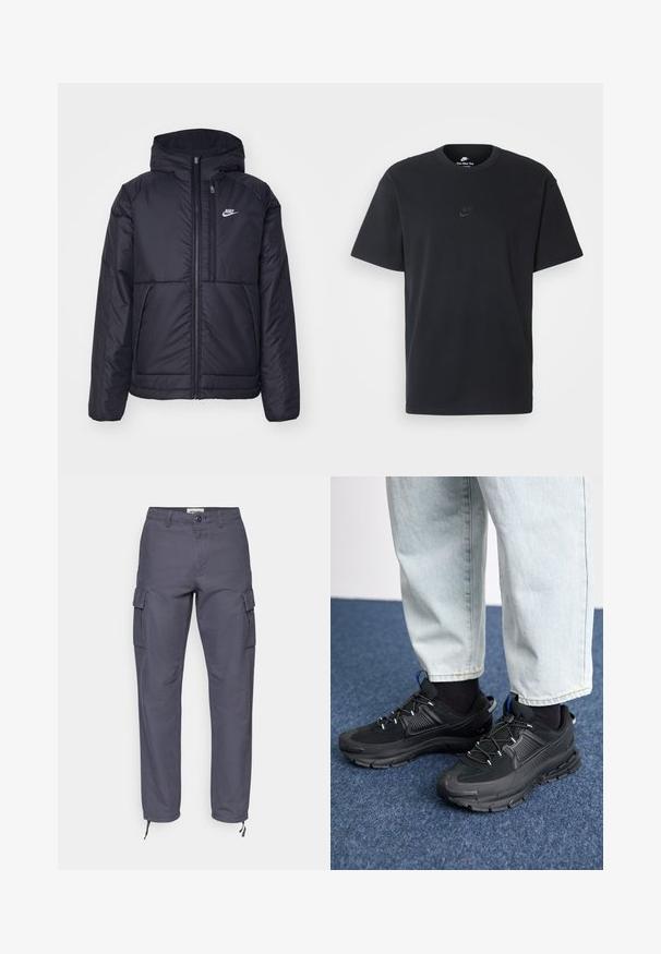 Svart, polstret Nike-jakke med frontglidelås og hette. Har en hvit logo på venstre bryst og doble frontlommer. Glatt ytterside.; Nike svart bomull T-skjorte med klassisk rund hals, korte ermer, og en subtil, preget logo på brystet. Glatt tekstur.; Cargo bukser i mørkegrå bomull. Har sidelommer, knappestengning og justerbare nederkant med snorer. Rett ben-design med sømløs tekstur.; Svarte sportssko med teksturert stoff og gummisåler, med elastiske lisser og en blå detalj på hælen. Brukt med lyse denimbukser.