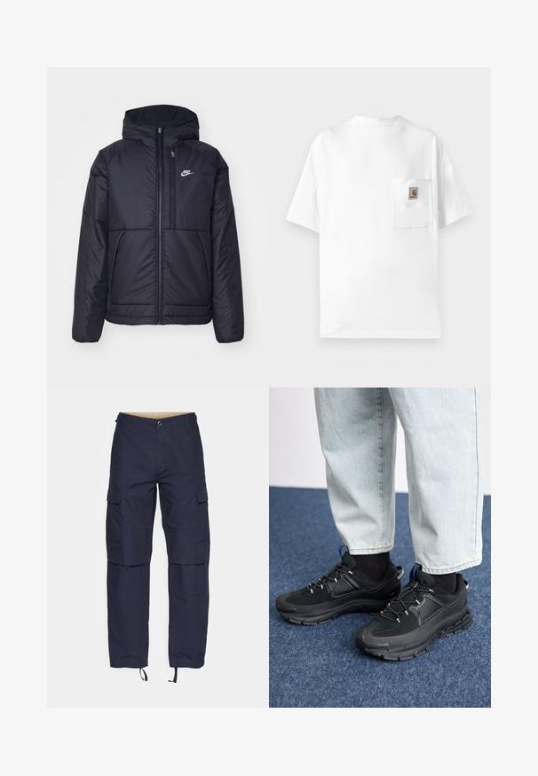 Černá zateplená bunda Nike s předním zipem a kapucí. Na levé straně hrudi má bílé logo a dvojité přední kapsy. Hladký povrch.; Bílý bavlněný tričko s kulatým výstřihem, krátkými rukávy a náprsní kapsou s logem. Minimalistický design a hladká struktura.; Námorní cargo kalhoty vyrobené z látky s více kapsami, zapínáním na knoflík a nastavitelními šňůrami na spodním lemu pro přizpůsobitelné nošení.; Černé sportovní boty s texturovanou tkaninou a gumovou podrážkou, s elastickými tkaničkami a modrým akcentem na patě. Nosí se s světlými džíny.