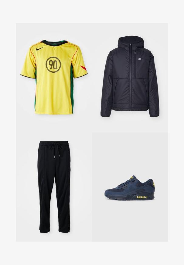 Schwarze, gepolsterte Nike-Jacke mit Frontreißverschluss und Kapuze. Hat ein weißes Logo auf der linken Brust und zwei Fronttaschen. Glattes äußeres Material.; Gelbes Fußballtrikot von Nike mit grünen seitlichen Einsätzen, schwarzen Akzenten und roten Details. Auf der Vorderseite befindet sich ein runder schwarzer "90"-Aufdruck.; Schwarze lässige Hosen mit Kordelzug und seitlichen Eingrifftaschen sowie geradem Bein auf einem einfarbigen Hintergrund.; Dunkelblaue Nike Air Max Sneaker mit Obermaterial aus Wildleder und Mesh, ausgestattet mit gelben Akzenten, Schnürung vorne und sichtbarer Luftpolsterung in der Sohle.