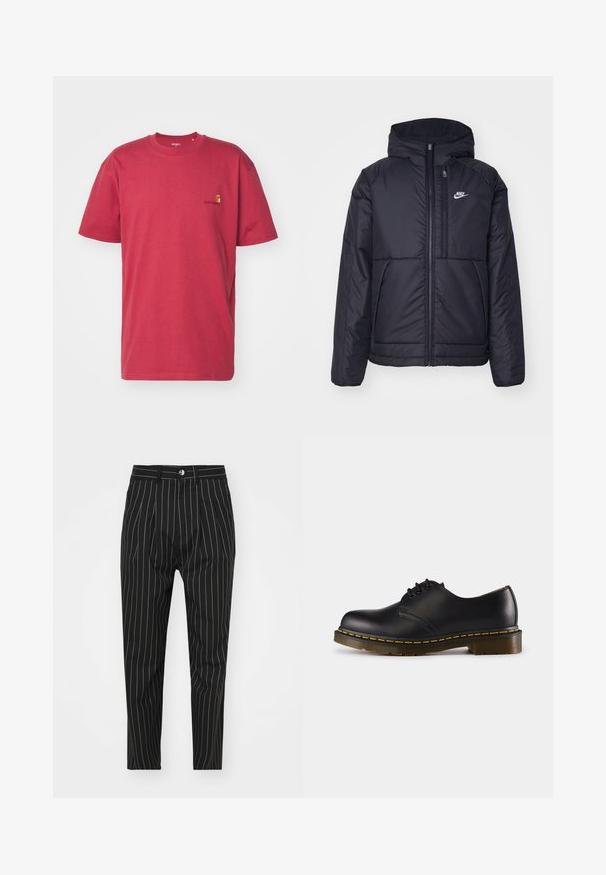 Svart, polstret Nike-jakke med frontglidelås og hette. Har en hvit logo på venstre bryst og doble frontlommer. Glatt ytterside.; Carhartt WIP AMERICAN SCRIPT - T-shirts - tuscany; Svart stripete bukser med en skreddersydd passform, med knappelukking foran, beltehemper og en jevn tekstur.; Sorte skinnsko med rund tå, snøringsdesign, gul søm langs sålen og en kraftig, teksturert gummisåle.