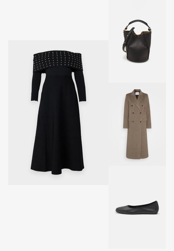 Dvostruko kopčani smeđi kaput od vune s izrezanim reverima, dva prednja džepa i kontrastne smeđe gumbe. Dužina doseže do sredine lista.; Crna haljina bez naramenica s dugim rukavima, rebrastom teksturom, valovitim rubovima i srebrnim zakovicama duž izreza i tijela.; Crne kožne baletanke s zaobljenim vrhom, glatke teksture, minimalnim detaljima šavova i fleksibilnim dizajnom potplata.; Crna kožna torba u obliku kante s teksturiranim završetkom, zlatnim metalnim detaljima i otvorenim vrhom. Ima kratku dršku i podesivu rame.