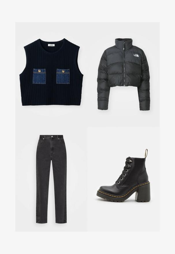 Kort svart puffjacka med hög krage och framdragkedja. Har horisontella kviltade paneler och en liten logotyp på bröstet.; Marinblå, ribbad ärmlös topp med två denimfickor dekorerade med guldknappar. Rundad halsringning och kort design.; Svarta jeans med rak benstil och hög midja, framknapp och dragkedja, samt fem fickor mot en vit bakgrund.; Svart läderankelboot med en kraftig hög klack, snörning framtill, metalldetaljer och gula sömmar längs sulan. Texturerad gummisula.